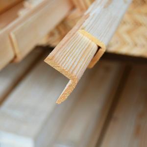 Уголок деревянный наружный	