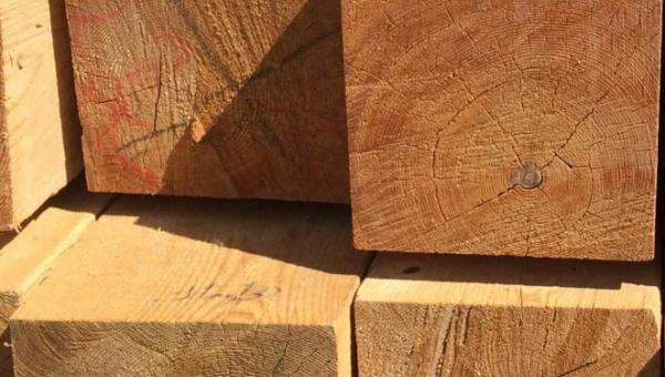 Брус лиственница 200х200