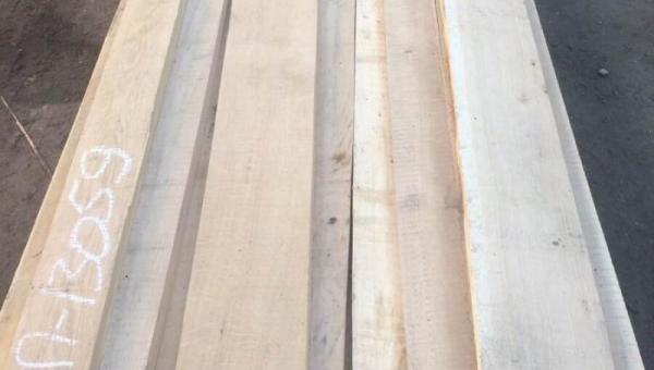 Обрезная доска из дуба