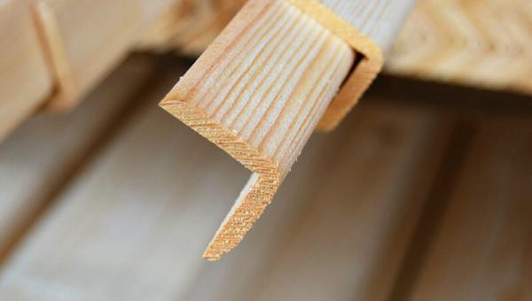 уголок деревянный Уголок деревянный наружный