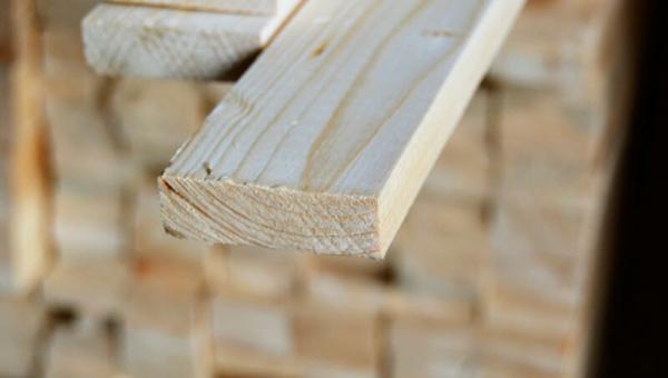 Строганный брусок 15х50