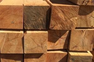 Брус лиственница 100х100